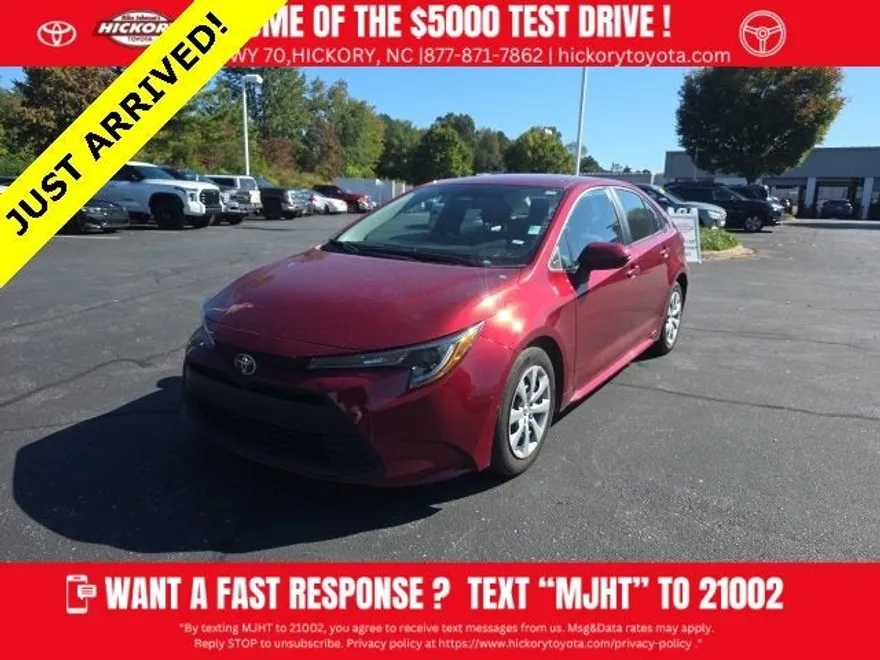 2024 Toyota Corolla LE photo 1