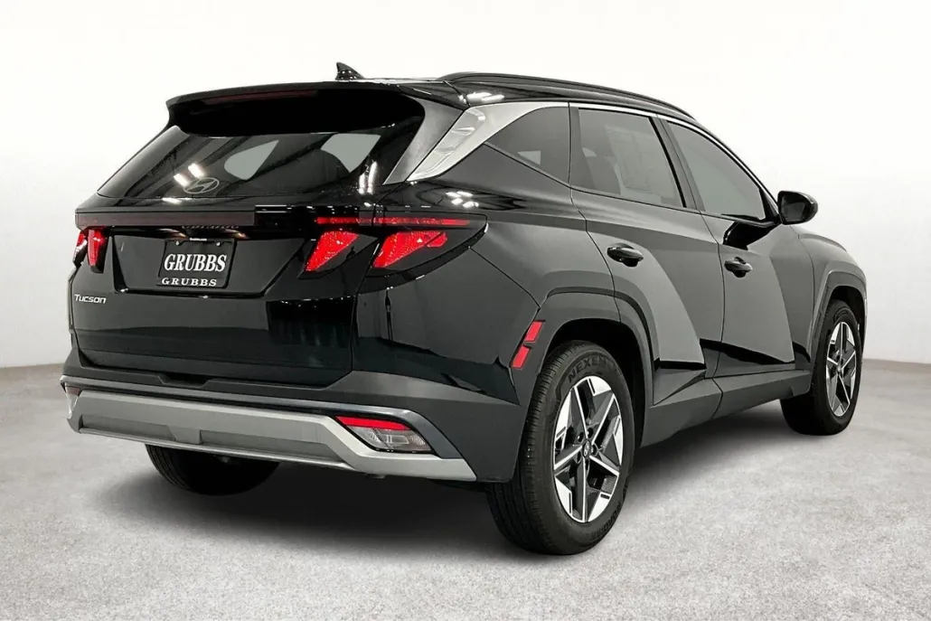 2025 Hyundai Tucson SEL photo 1