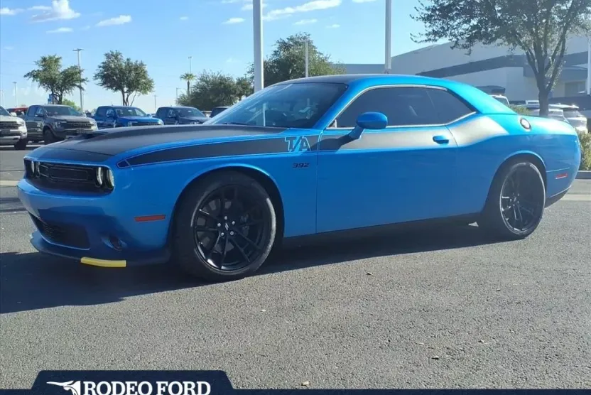 2023 Dodge Challenger R/T Scat Pack photo 1