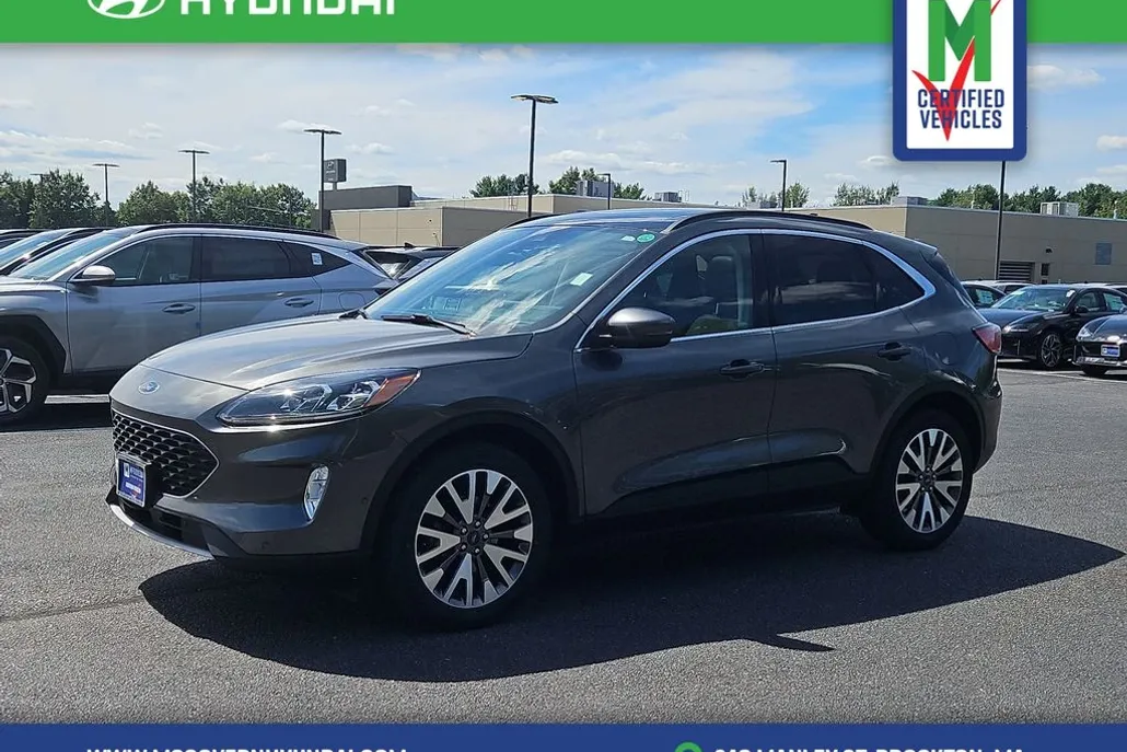 2020 Ford Escape Titanium photo 1