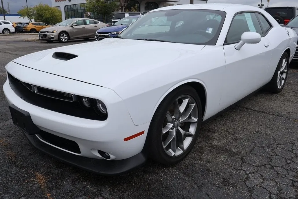 2023 Dodge Challenger GT photo 1