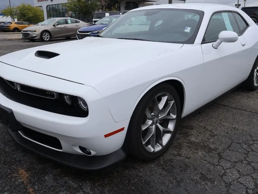 2023 Dodge Challenger GT photo 1