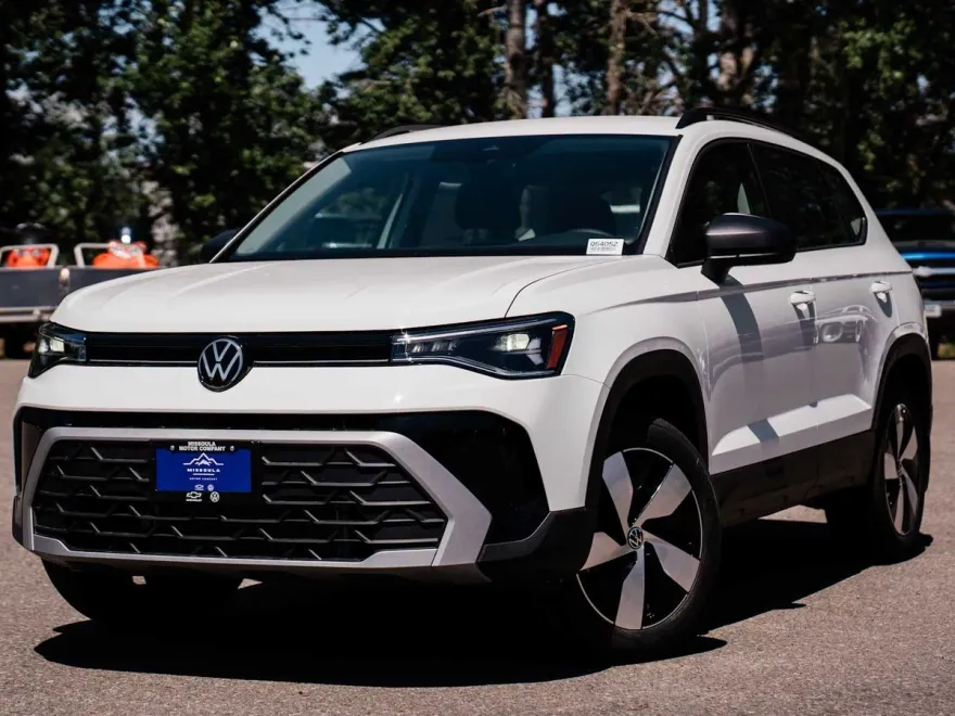 2025 Volkswagen Taos S photo 1