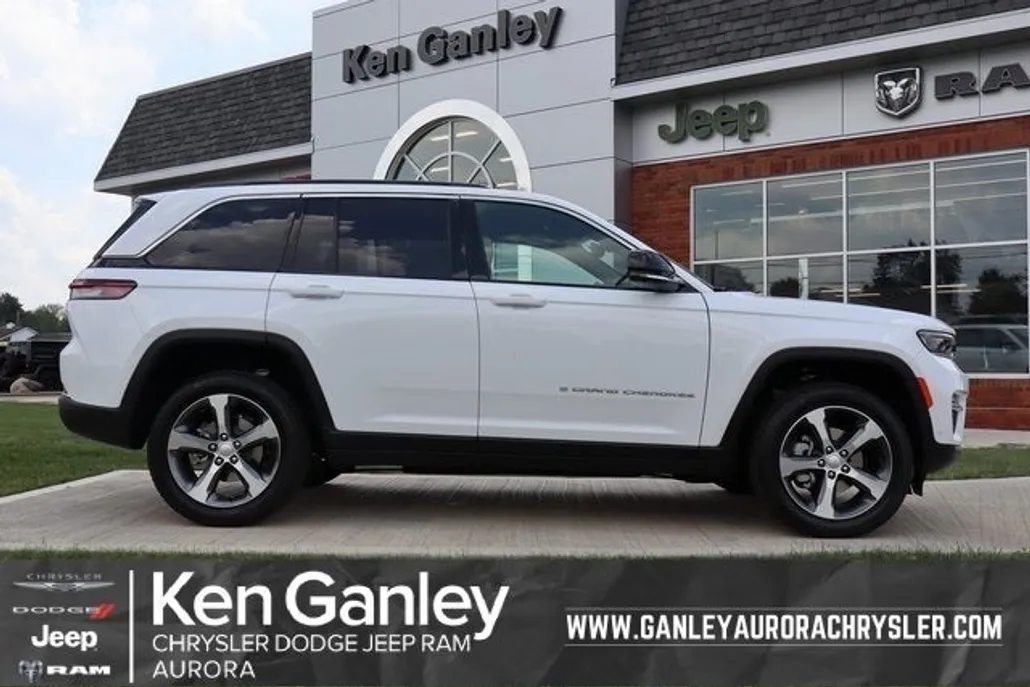 2025 Jeep Grand Cherokee Limited photo 1