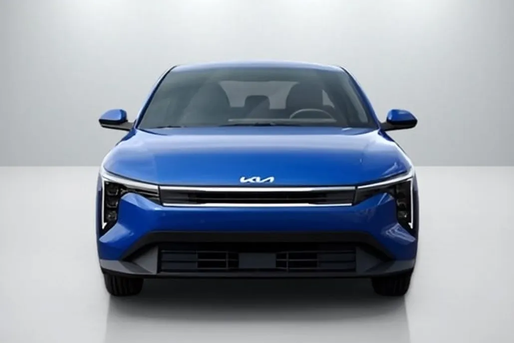 2025 Kia K4 LXS photo 1