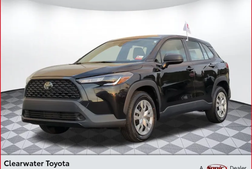 2022 Toyota Corolla Cross L photo 1
