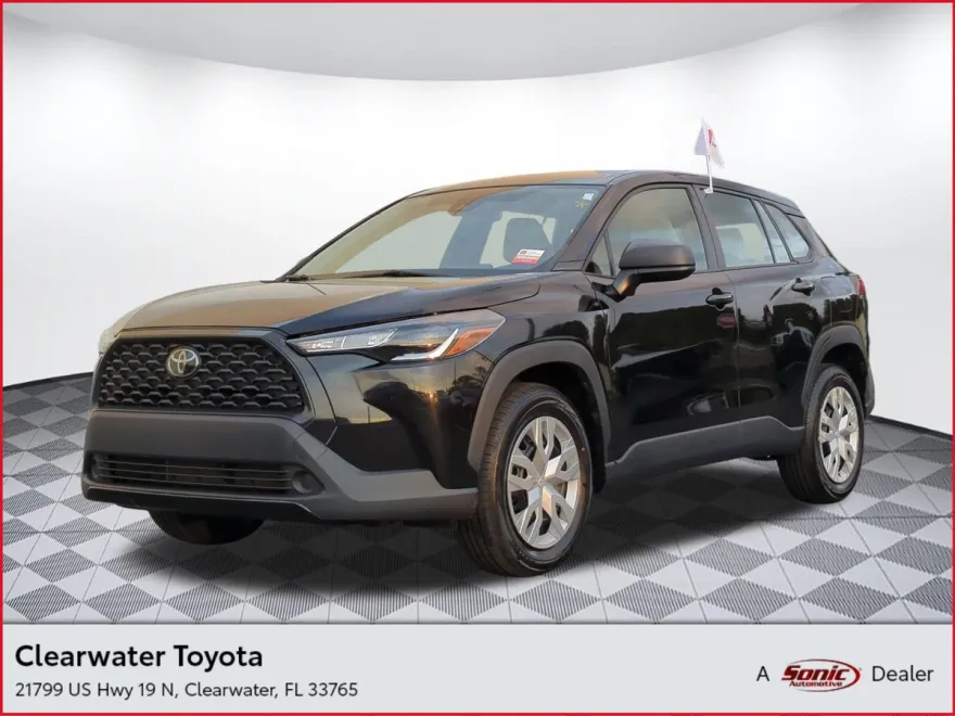 2022 Toyota Corolla Cross L photo 1