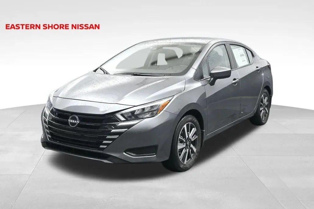 2025 Nissan Versa 1.6 SV photo 1
