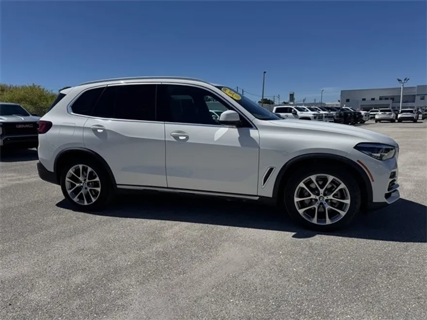 2022 Bmw X5 xDrive40i photo 1