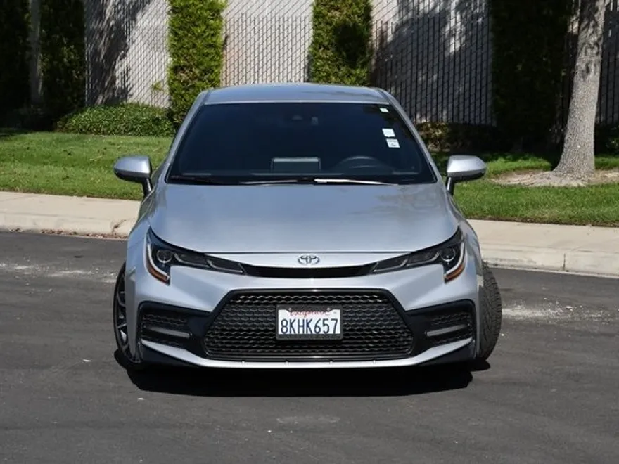 2020 Toyota Corolla SE photo 1
