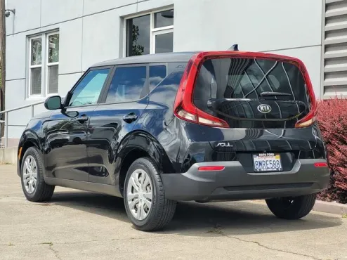 2020 Kia Soul LX photo 4