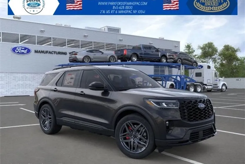 2025 Ford Explorer ST photo 1