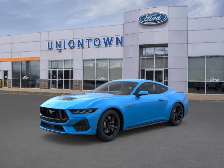 2025 Ford Mustang GT photo 1