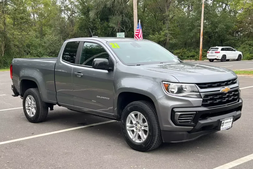 2021 Chevrolet Colorado LT photo 1