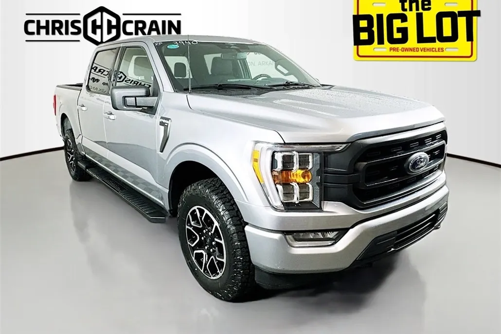 2023 Ford F-150 XLT photo 1