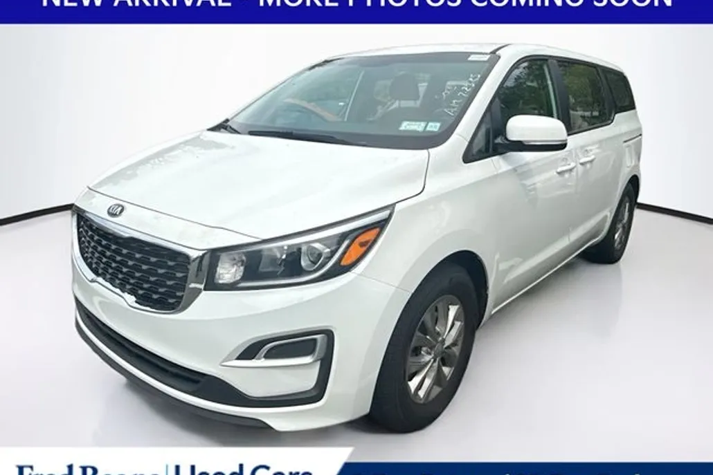 2019 Kia Sedona L photo 1