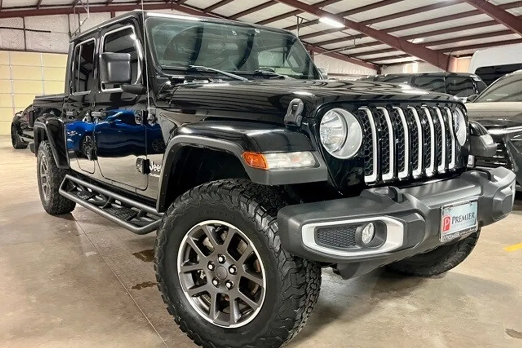 2021 Jeep Gladiator Overland photo 1
