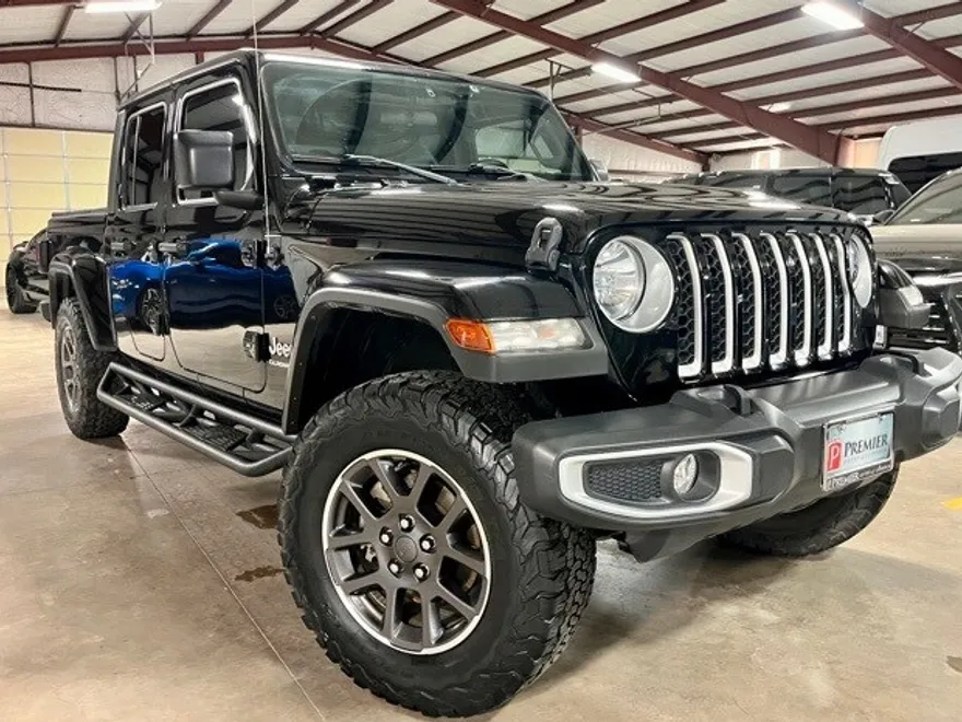 2021 Jeep Gladiator Overland photo 1