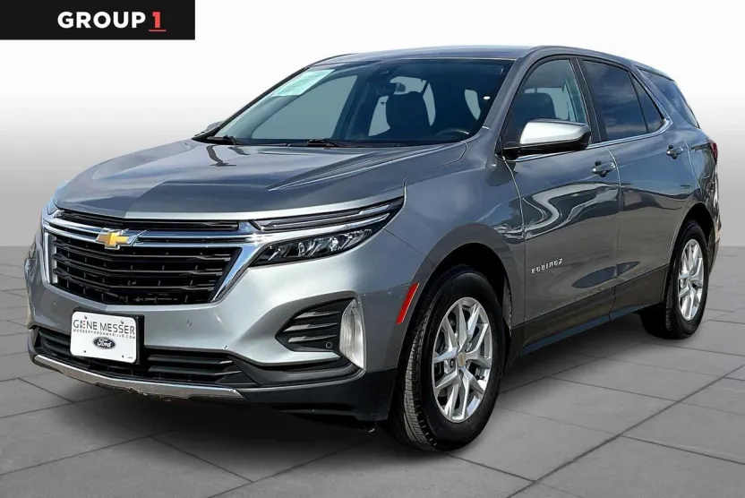 2024 Chevrolet Equinox LT photo 1