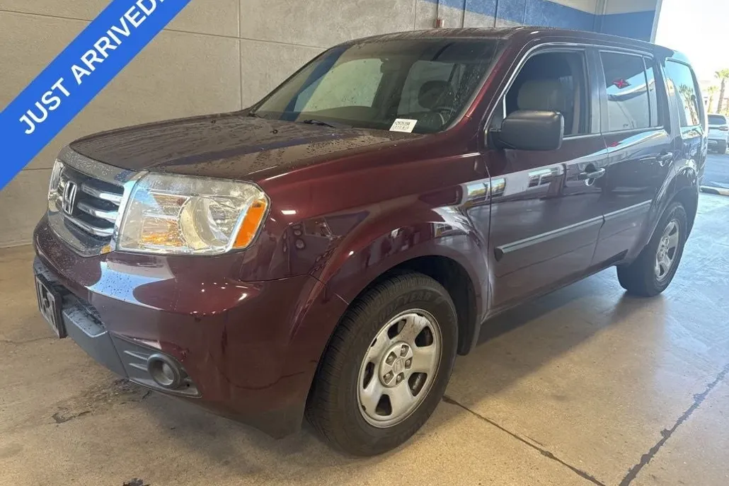 2015 Honda Pilot LX photo 1