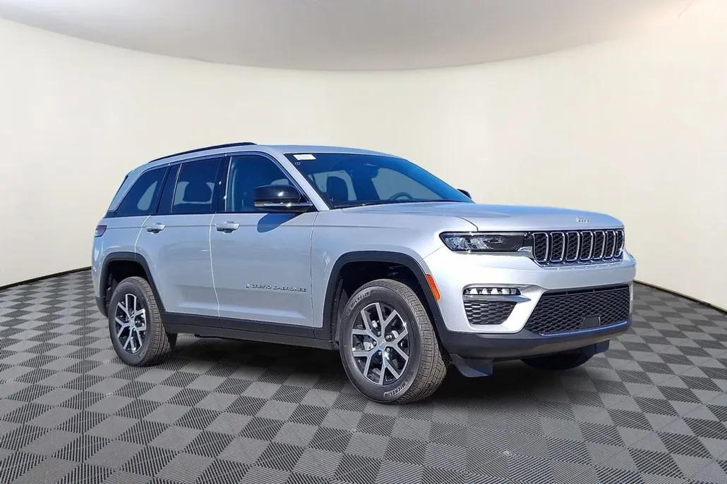 2025 Jeep Grand Cherokee Limited photo 1