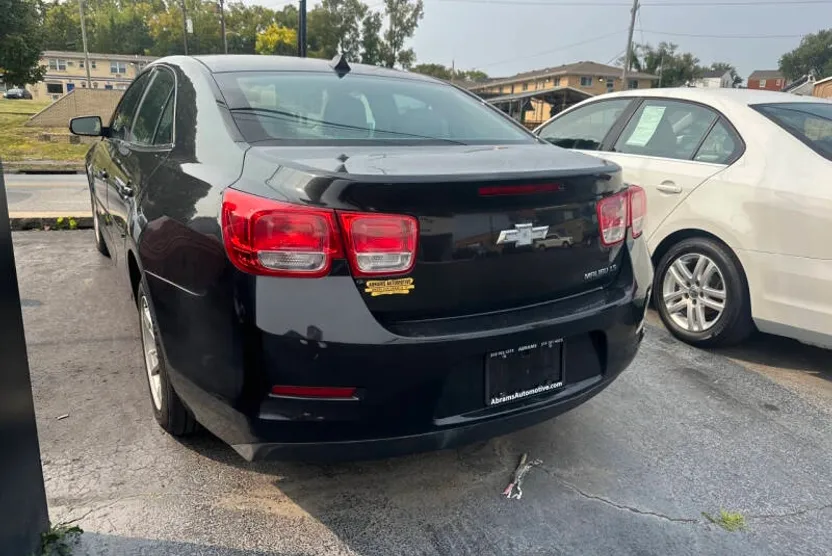 2014 Chevrolet Malibu LS photo 1
