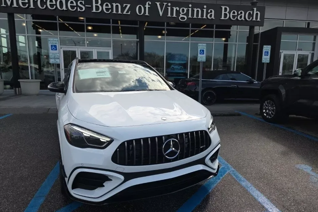 2025 Mercedes Benz GLA AMG 35 4MATIC photo 1