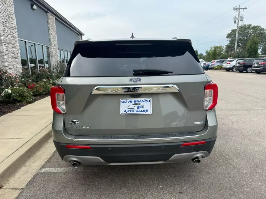 2020 Ford Explorer Limited Sport photo 1