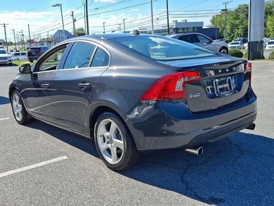 2013 Volvo S60 T5 photo 1