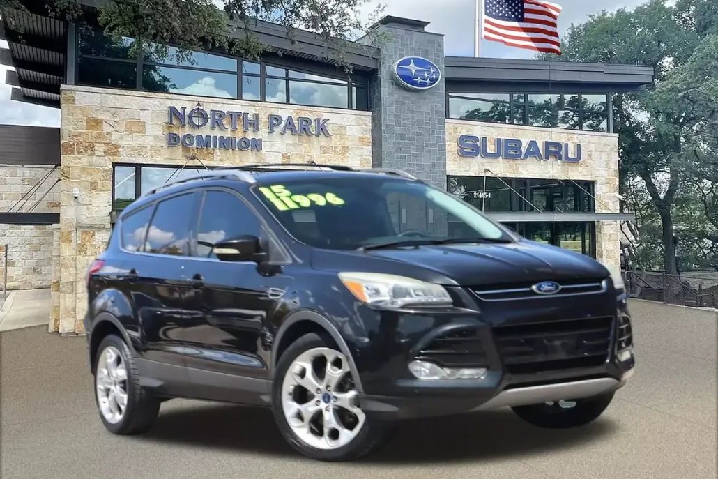 2015 Ford Escape Titanium photo 1