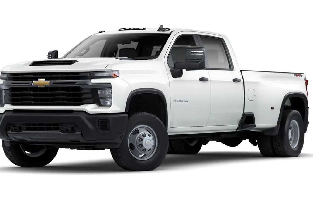 2025 Chevrolet Silverado 3500HD photo 1