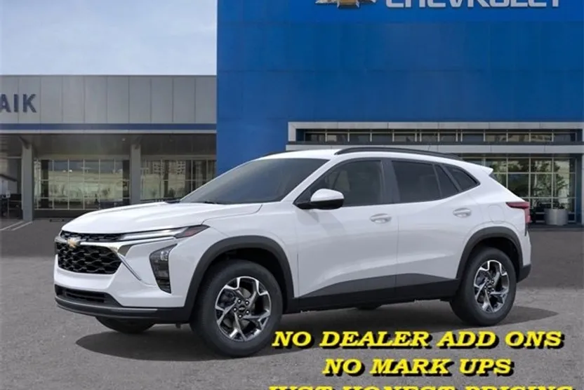 2025 Chevrolet Trax LT photo 1