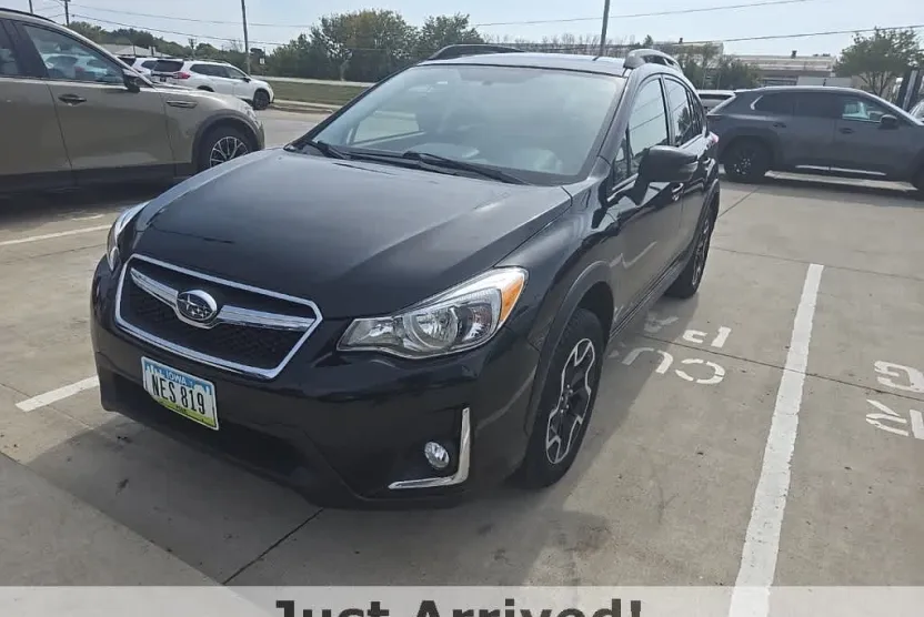 2016 Subaru Crosstrek Limited photo 1