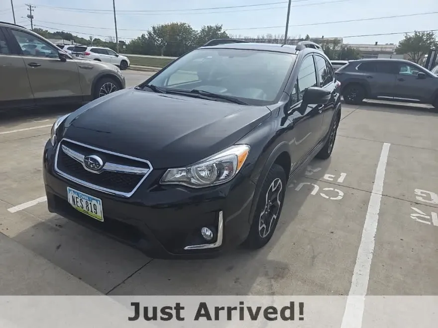 2016 Subaru Crosstrek Limited photo 1