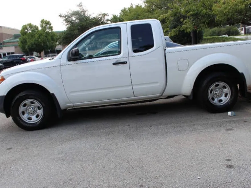 2018 Nissan Frontier S photo 1