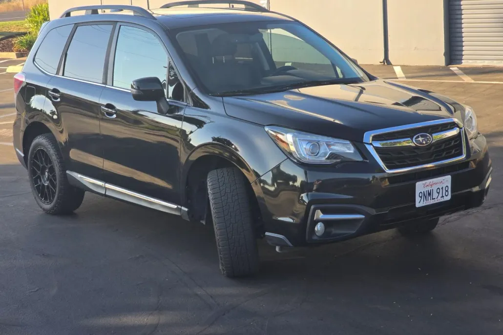 2017 Subaru Forester 2.5i Touring Sport photo 1