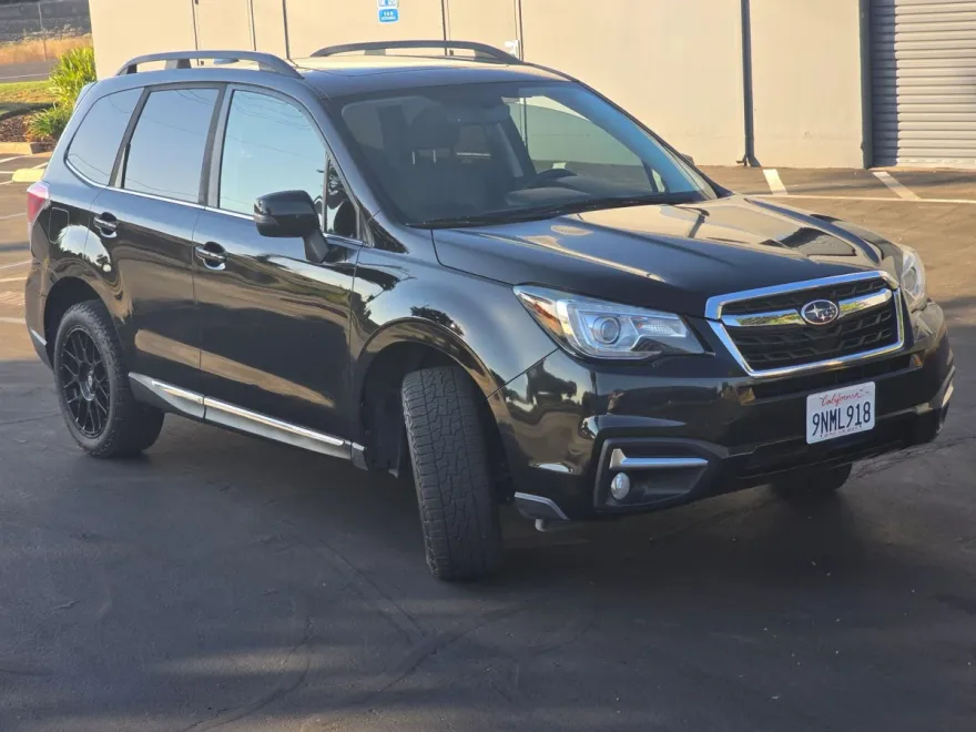 2017 Subaru Forester 2.5i Touring Sport photo 1