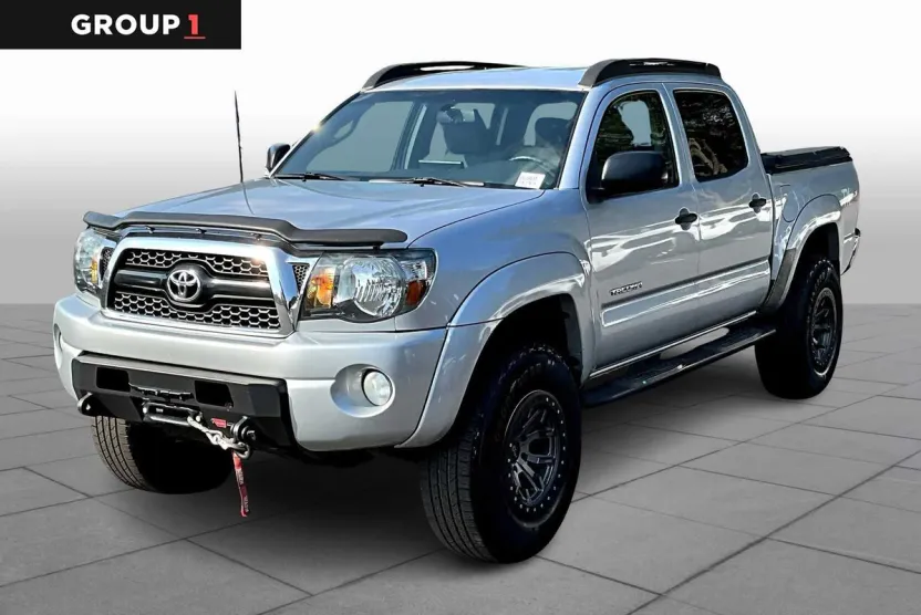 2011 Toyota Tacoma photo 1