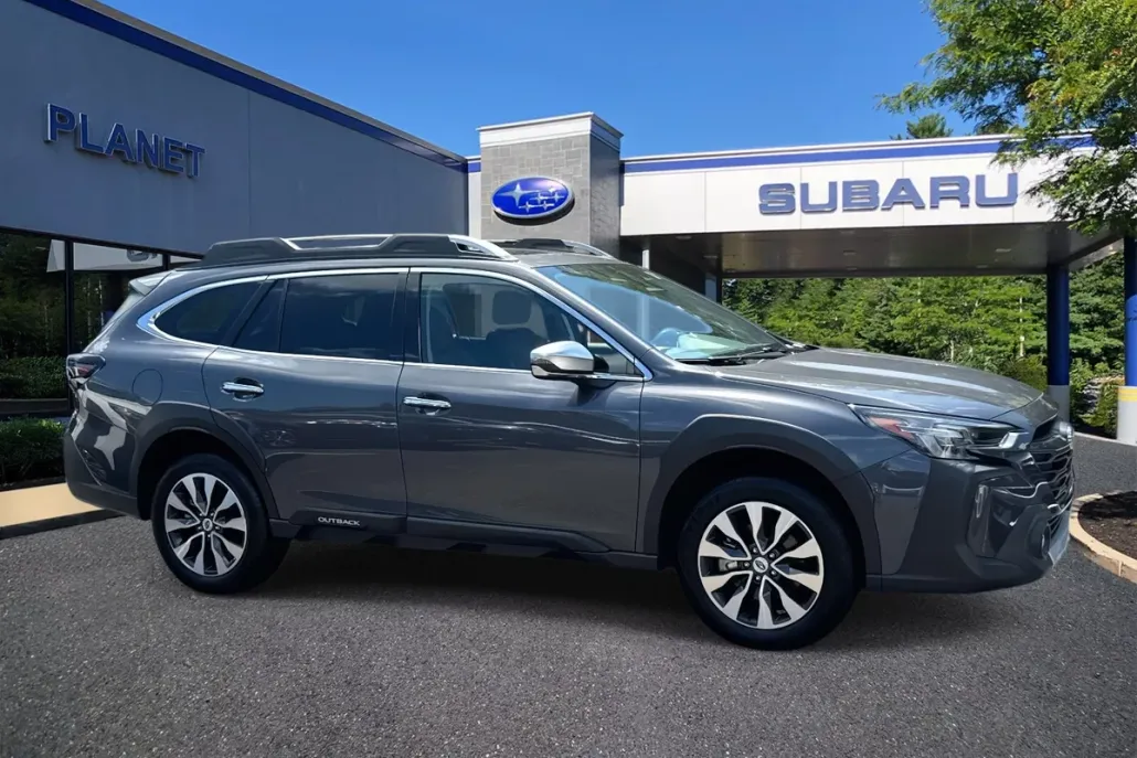 2024 Subaru Outback Touring XT photo 1