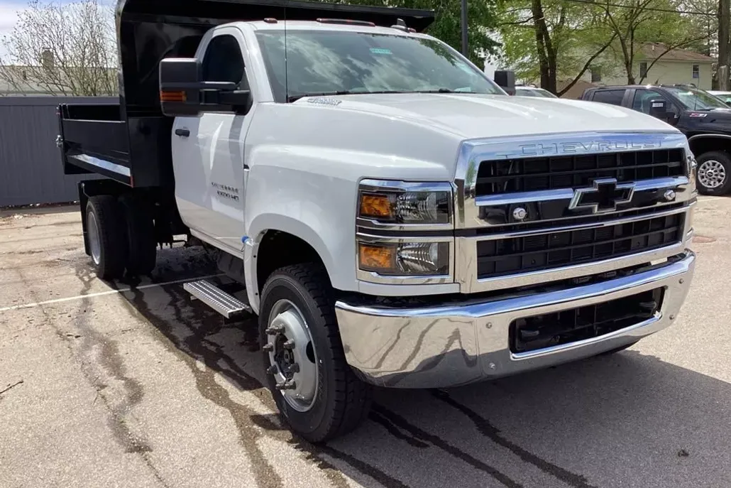 2023 Chevrolet Silverado 5500HD Work Truck photo 1