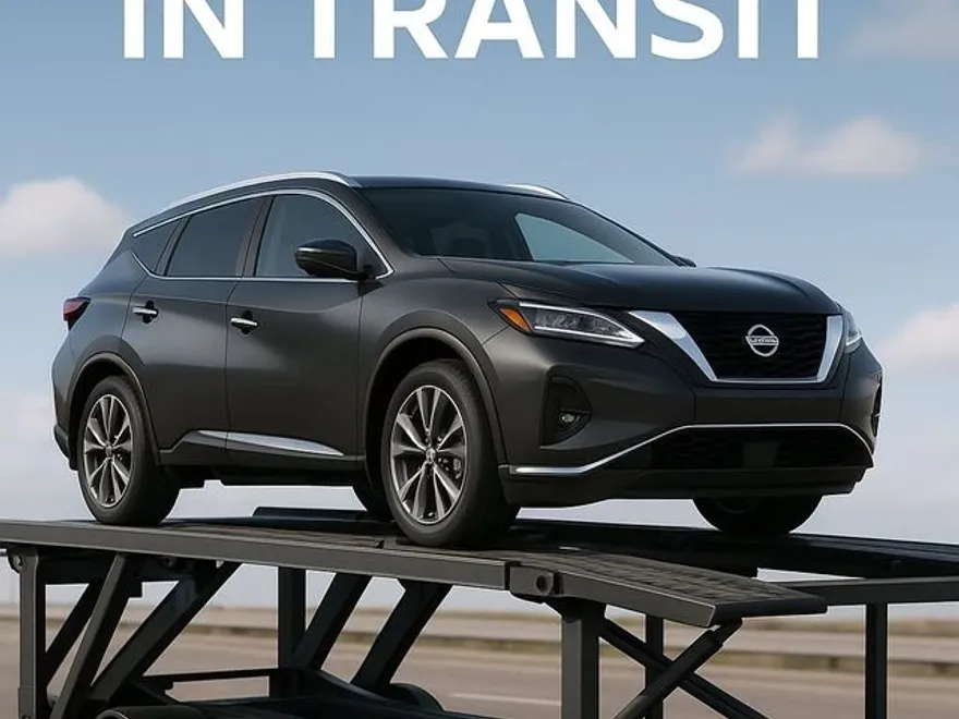 2025 Nissan Kicks SV photo 1