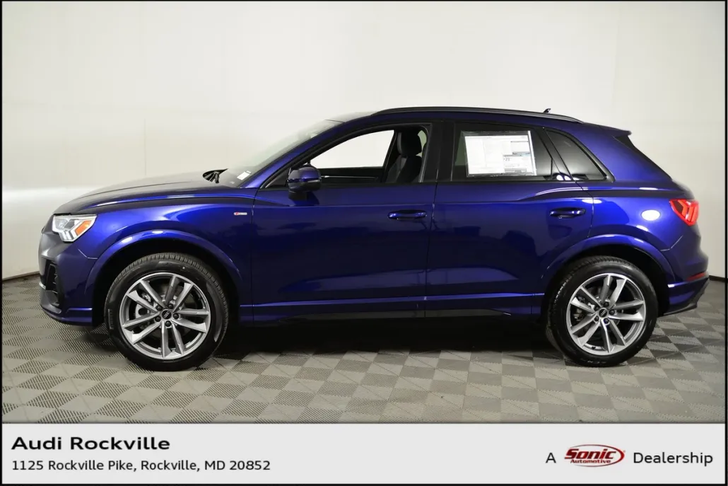 2025 Audi Q3 S line Premium photo 1