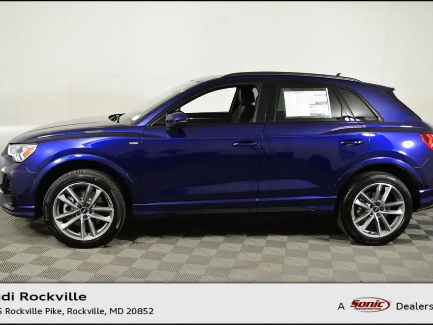 2025 Audi Q3 S line Premium photo 1