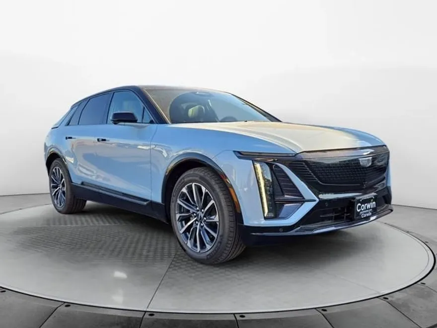 2026 Cadillac Lyriq Sport photo 1