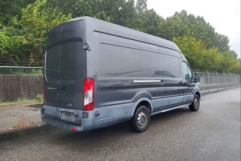 2017 Ford Transit photo 1