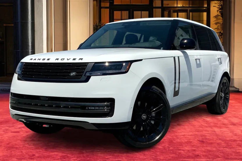 2025 Land Rover Range Rover SE photo 1