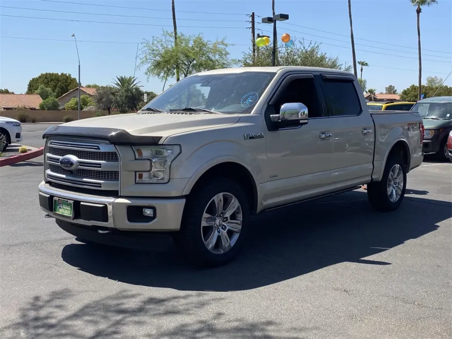 2017 Ford F-150 Platinum photo 1