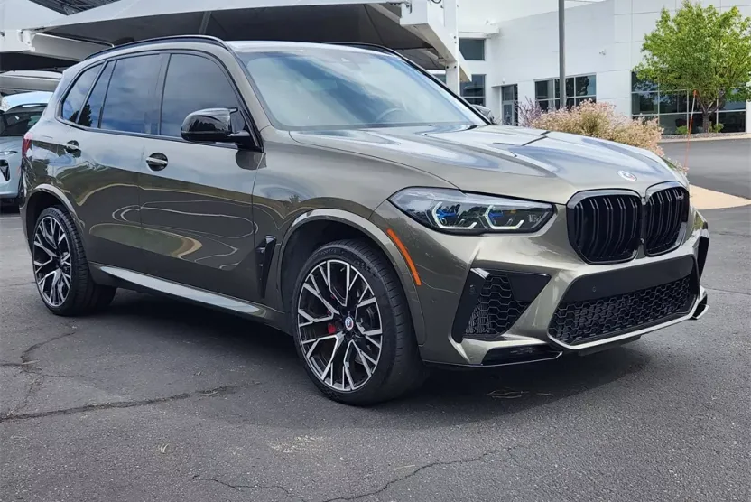 2022 Bmw X5 M photo 1