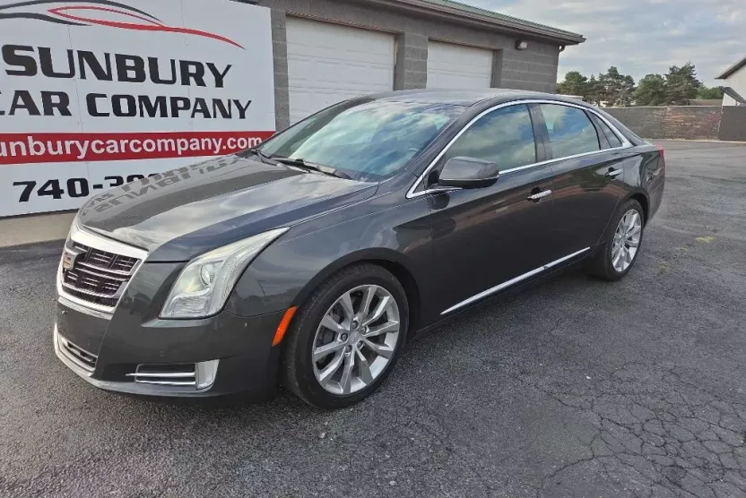 2016 Cadillac XTS Luxury photo 1