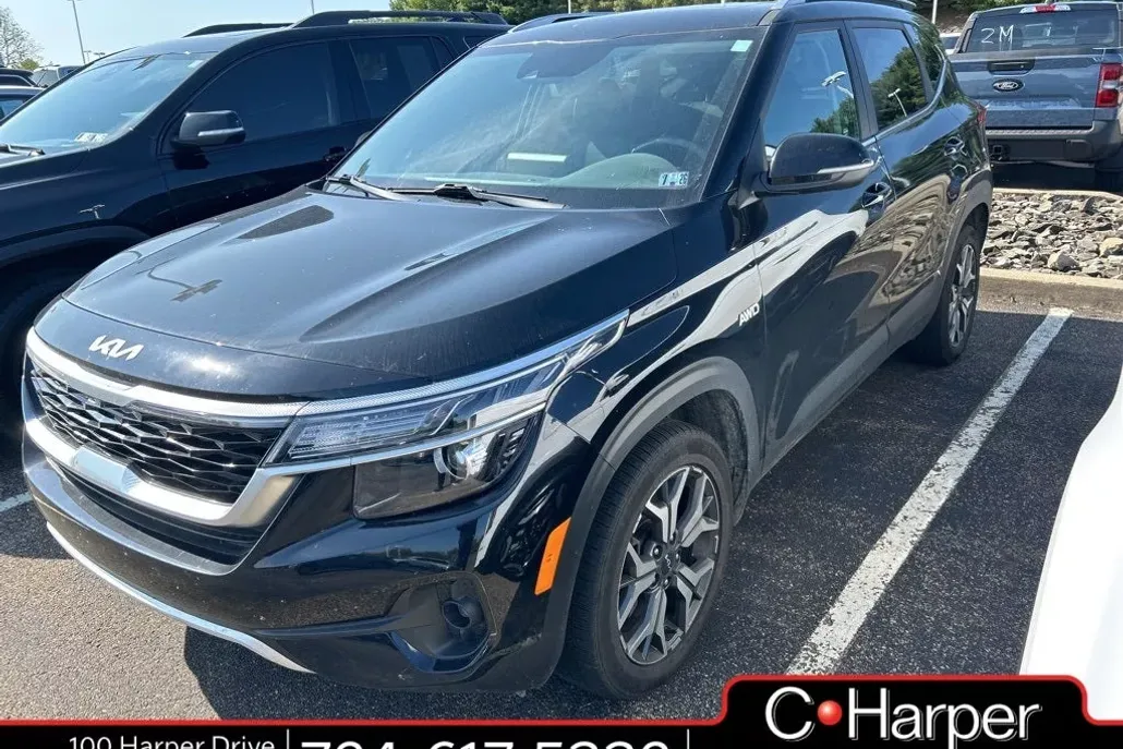 2023 Kia Seltos EX photo 1